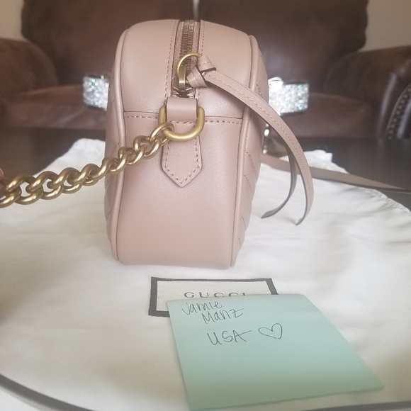 SOLD! Gucci GG Small Marmont Camera Bag - Picture 2 of 8